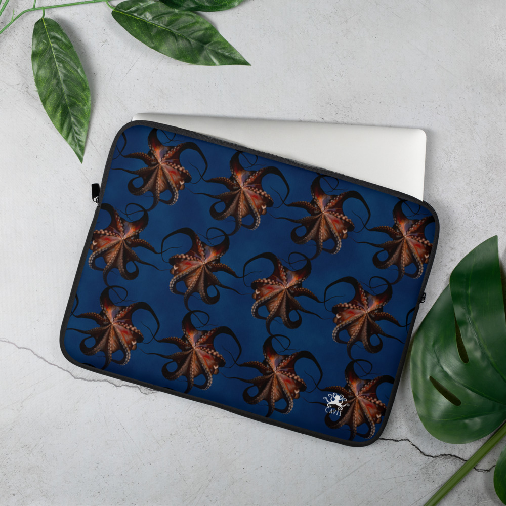 CAVIS Flying Octopus Laptop Sleeve - Lifestyle - 15 inch